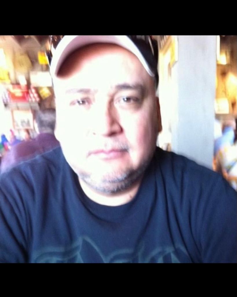 Carlos Torres, Jr. Profile Photo