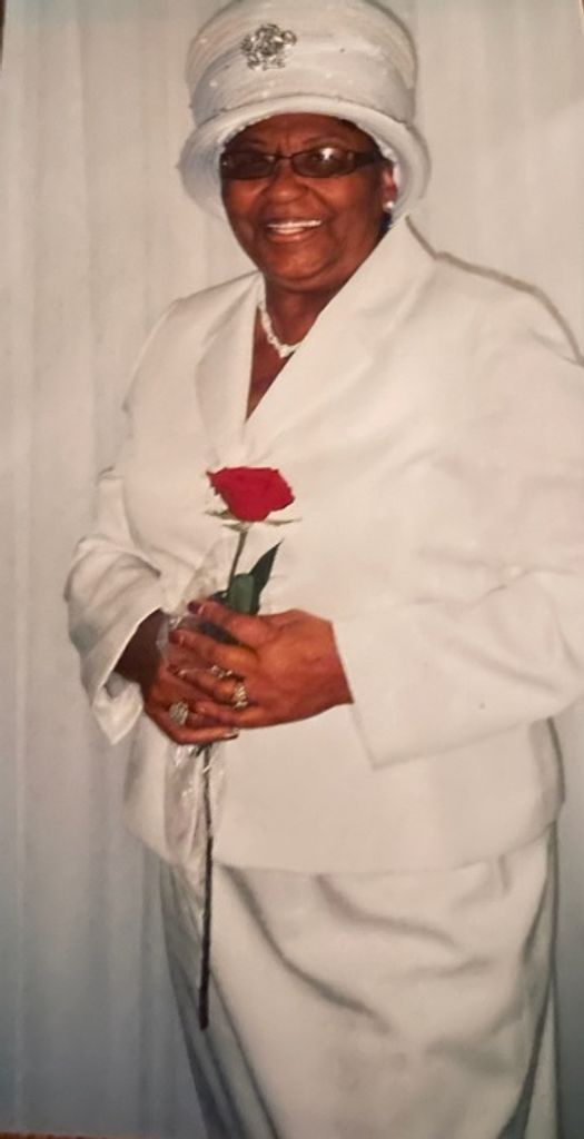 Lois P (Phillips)  Jones Profile Photo