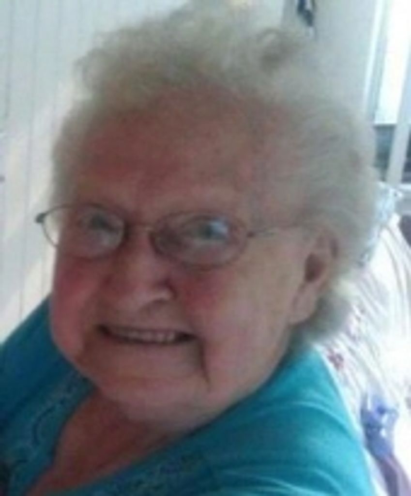 Armantha "Maxine" Aaron