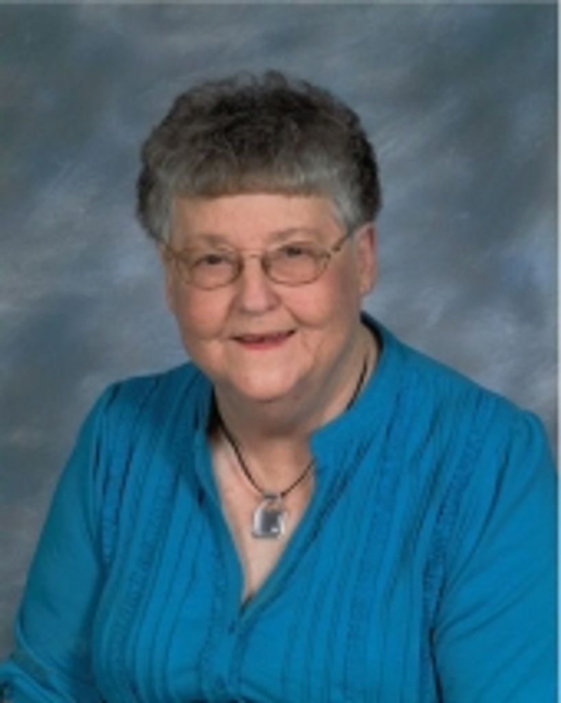 Ruth (Davis) Almroth