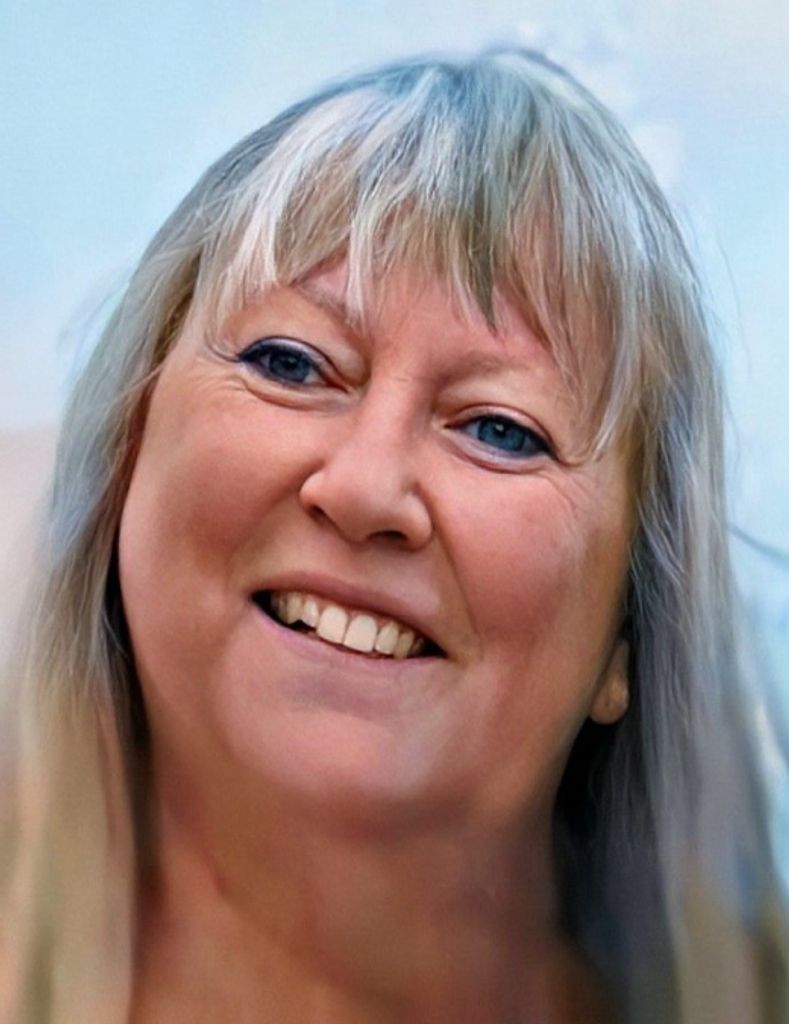 Lois (Curley)  Pronovost