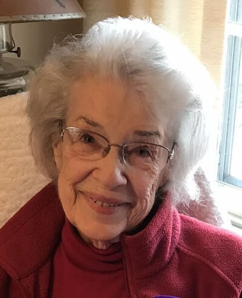 Elisabeth Smith Profile Photo