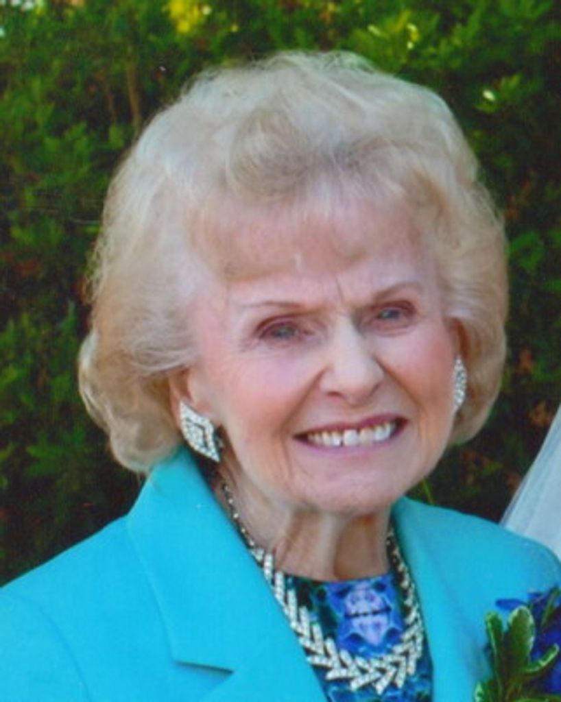 Bernice M. (Hoffmann)  Courtemanche Profile Photo