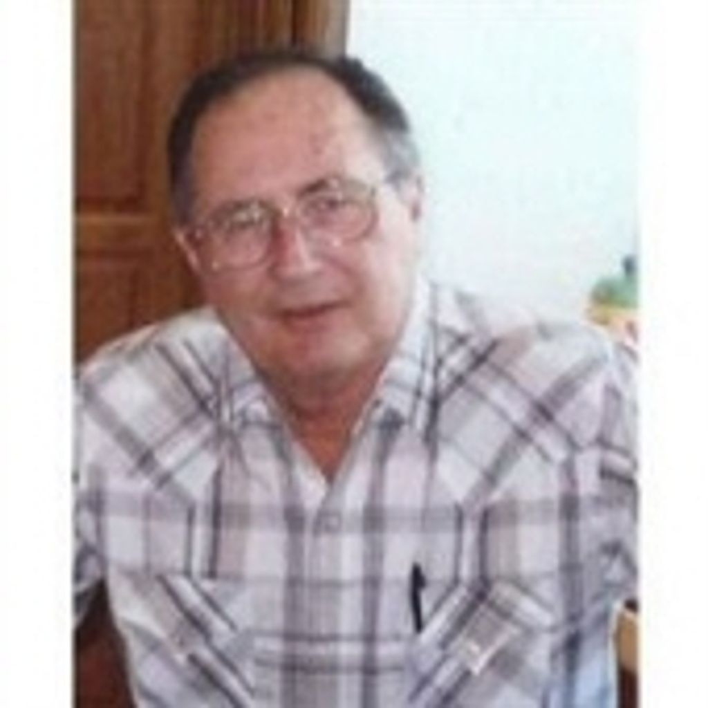 Robert "Bob" Slavensky