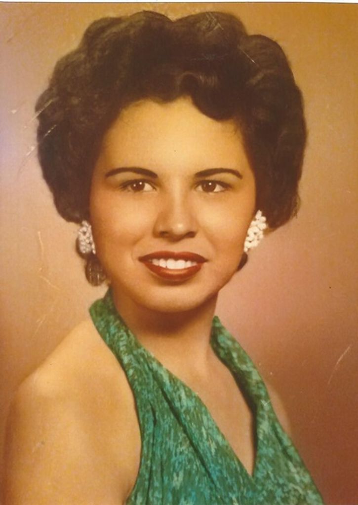 Eloisa C.. Castilleja Profile Photo