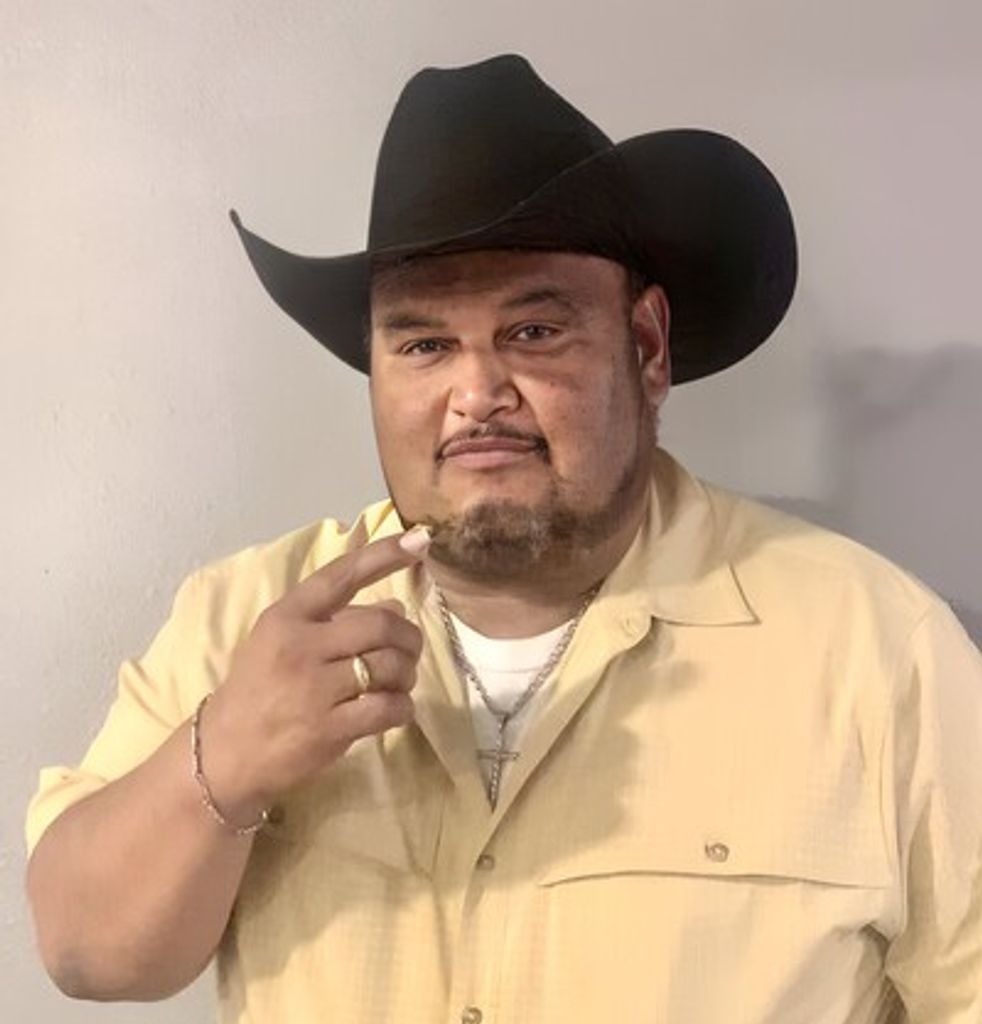 Pastor Mauro "Marty" Vera Profile Photo