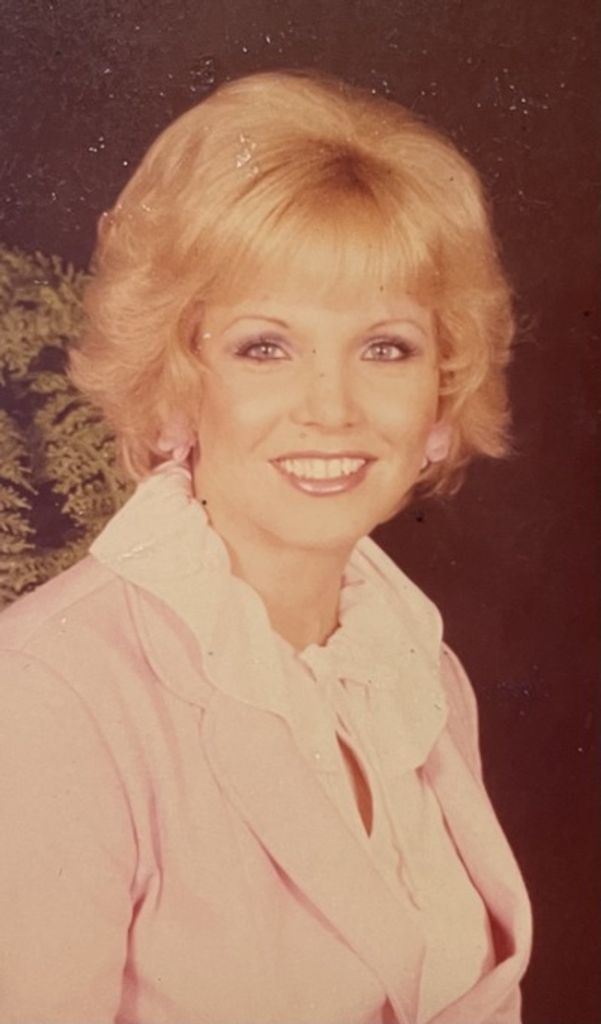 Charlotte Dendy Profile Photo