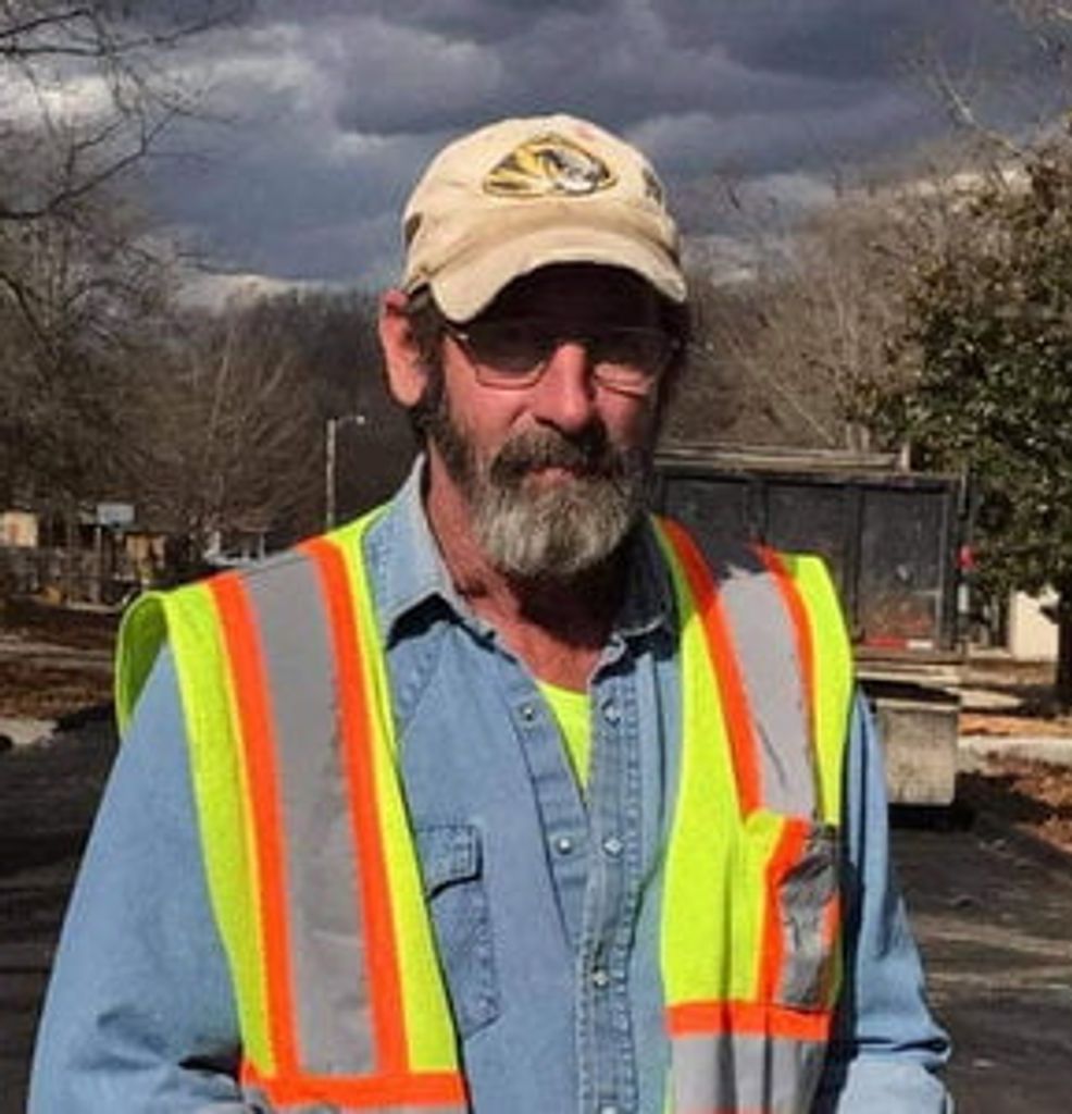 James Michael (Mike) Roberts Profile Photo