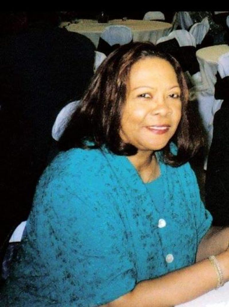 Carolyn Cebrun Profile Photo