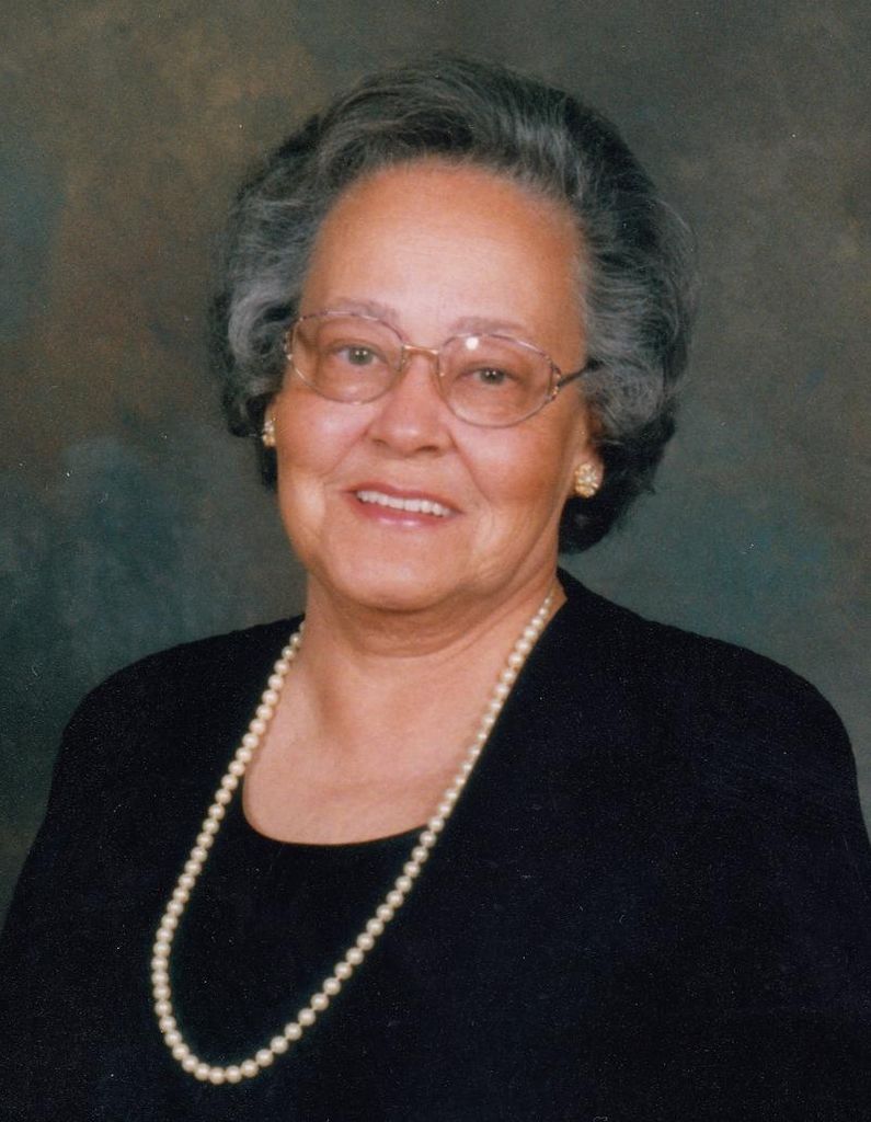 Gloria De Silvia Née De Chalus