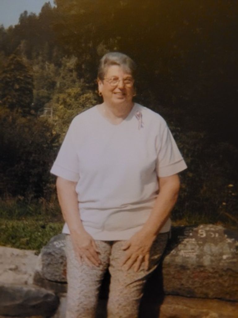 Helen L. Roe Profile Photo