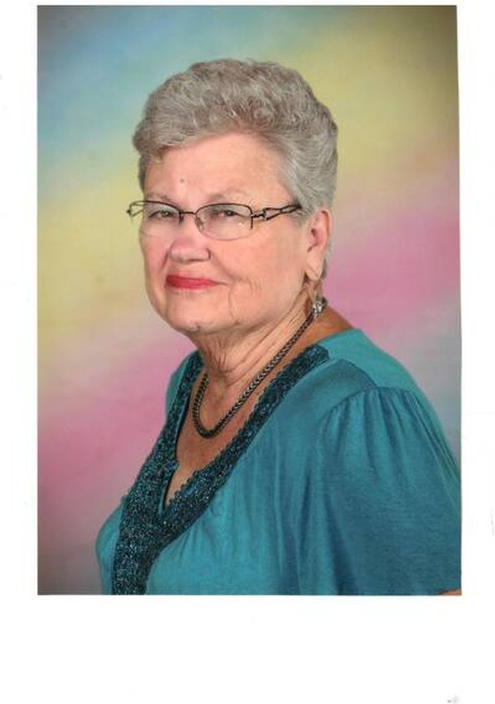 Vivian Fay Schulze Profile Photo