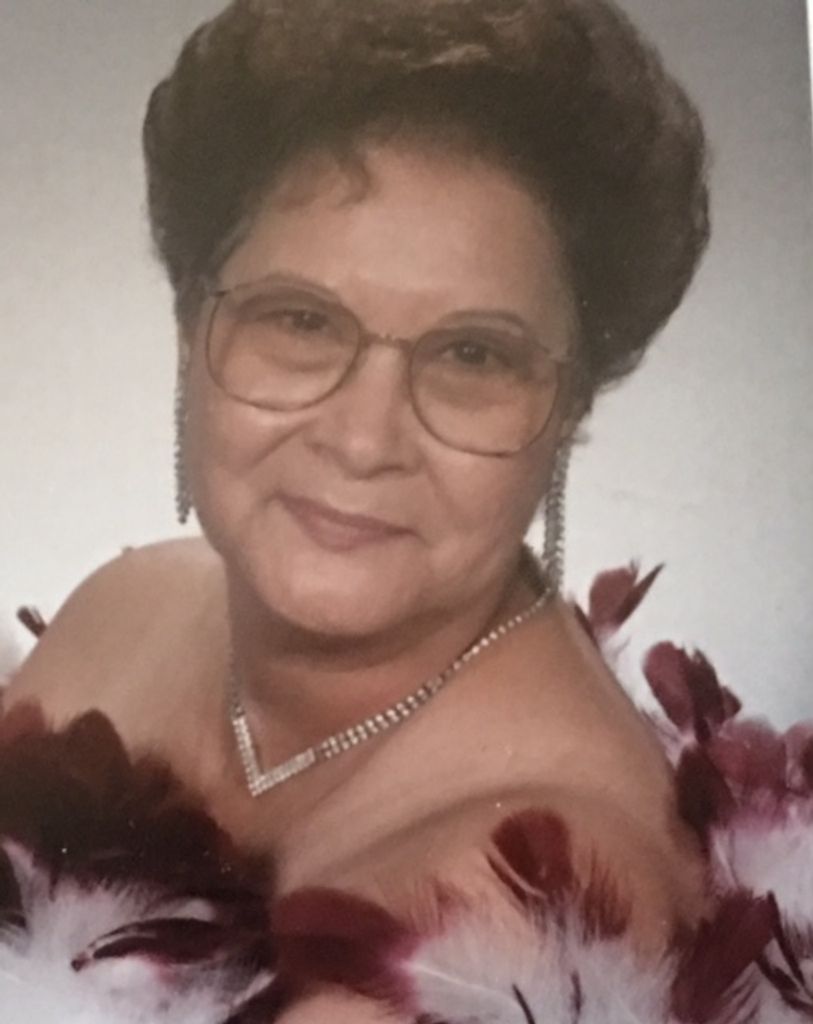 Maria Gloria Carrillo