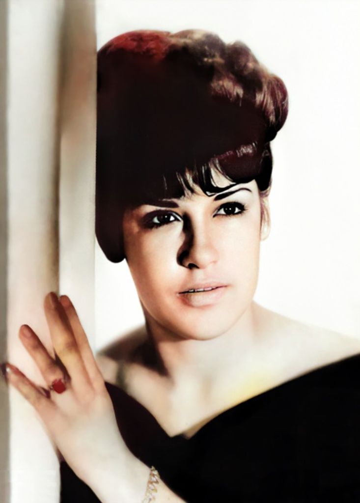 Mary Ellen Salinas