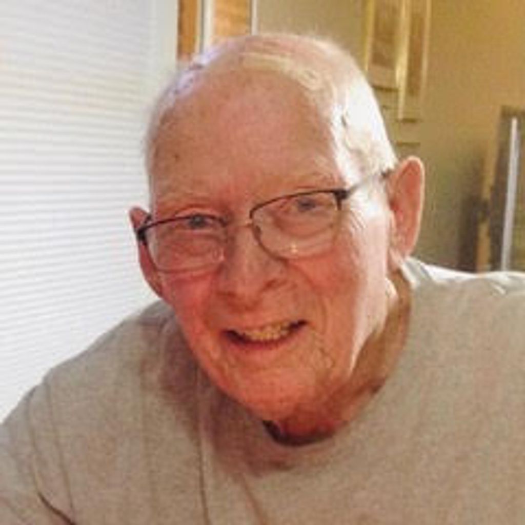 Arthur Thomas (“Tom") Ulness