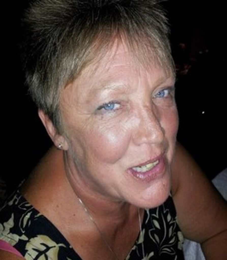 Lisa Dunham-Eckhart Profile Photo
