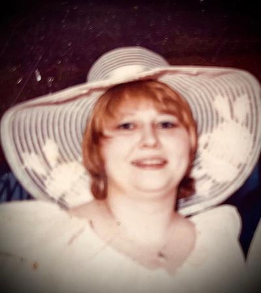 Elissa Santalucia Profile Photo