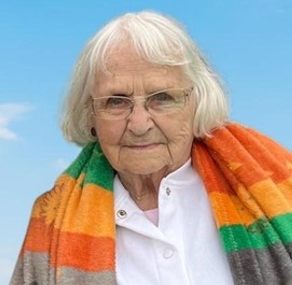 Elena Barker Profile Photo