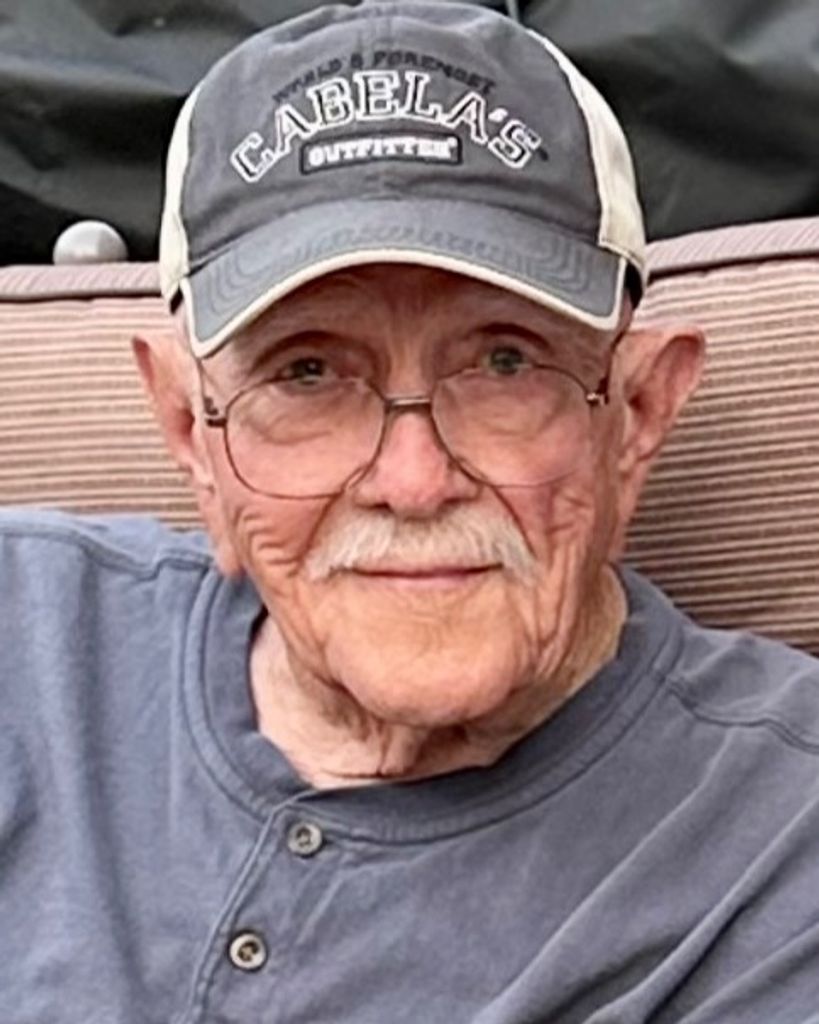 Dennis Merlyn Dyvig