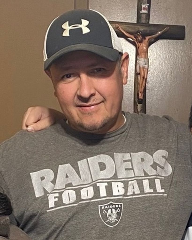 Saul Gutierrez Marquez Profile Photo