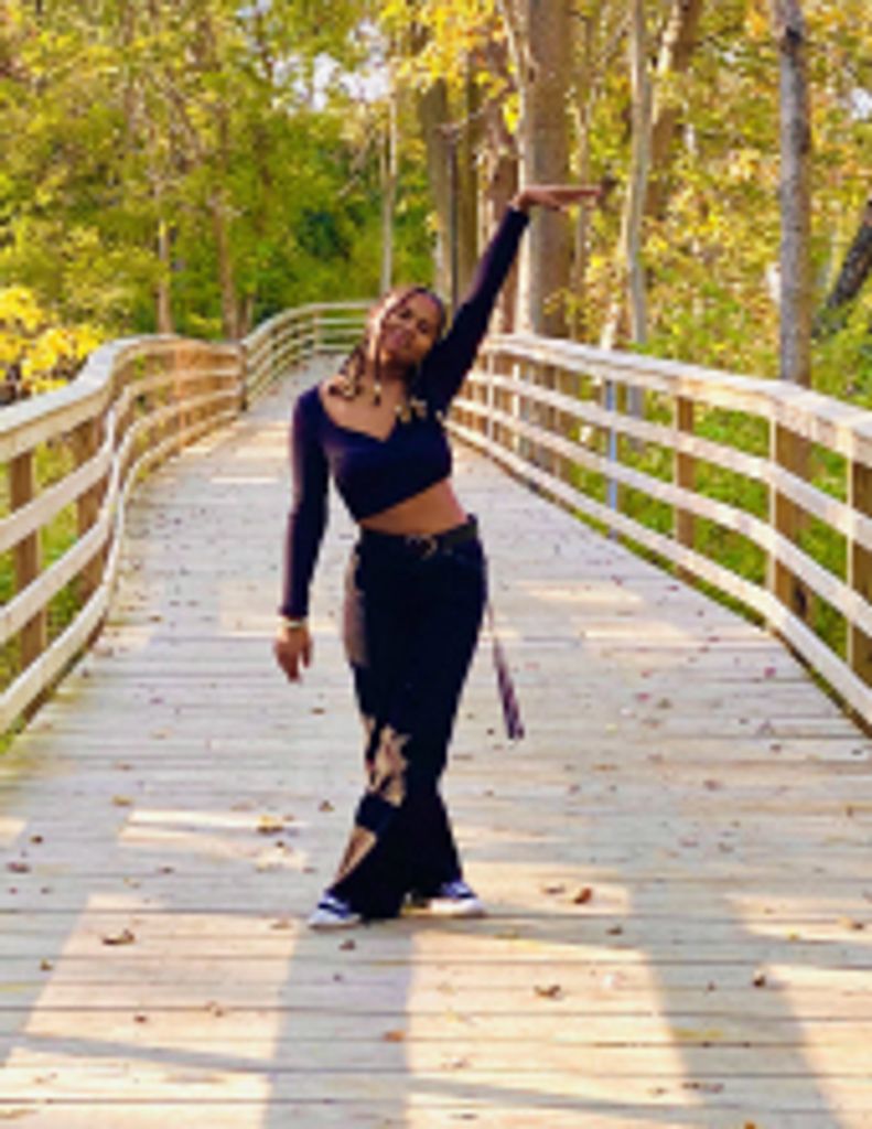 La'Neiya Henderson-Burgess Profile Photo