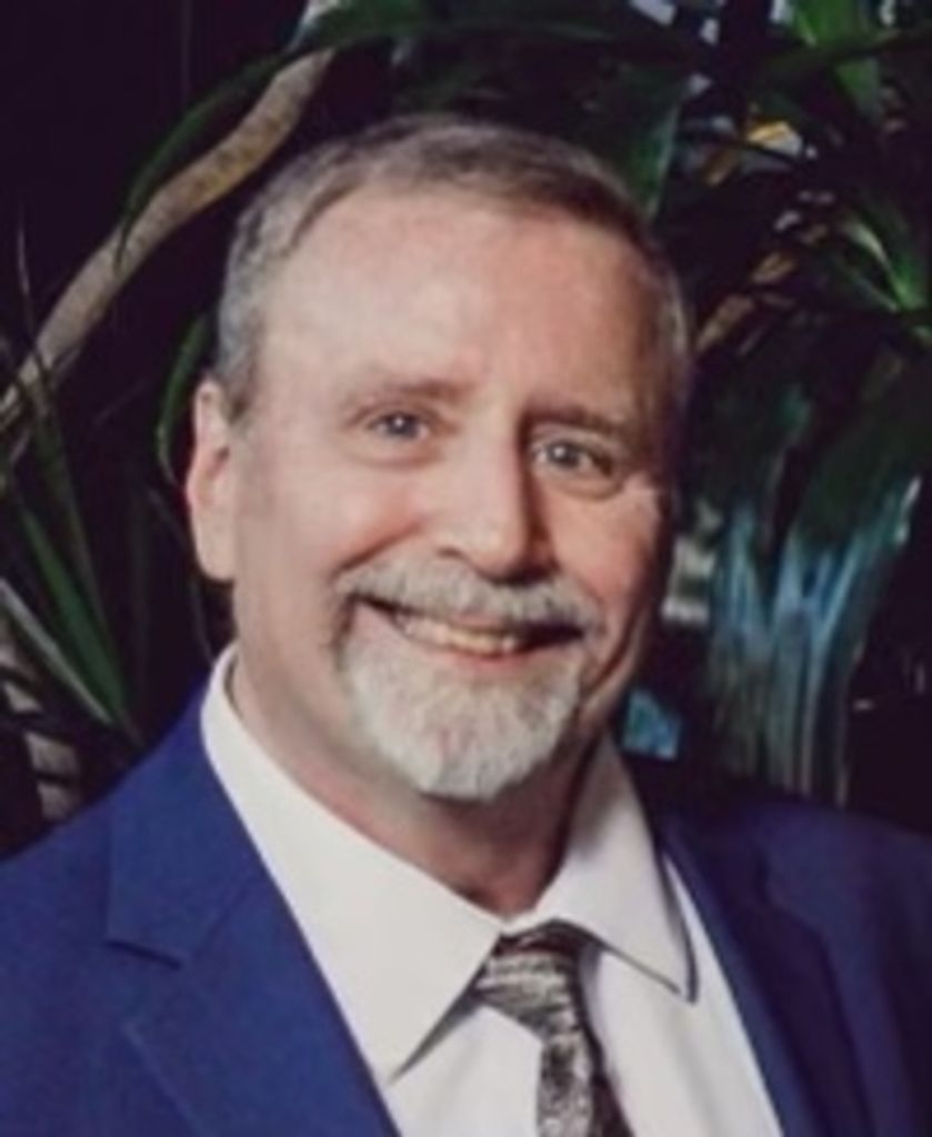 Robert E. Dinsmore, Jr. Profile Photo