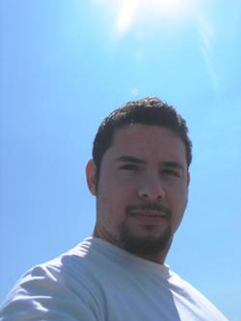 Carlos Hernandez, Jr Profile Photo
