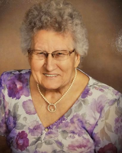Leona Wutzke's obituary image