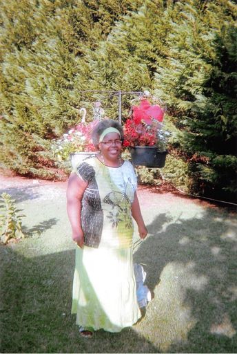 Dianne Adams photo gallery thumbnail 6 of 44