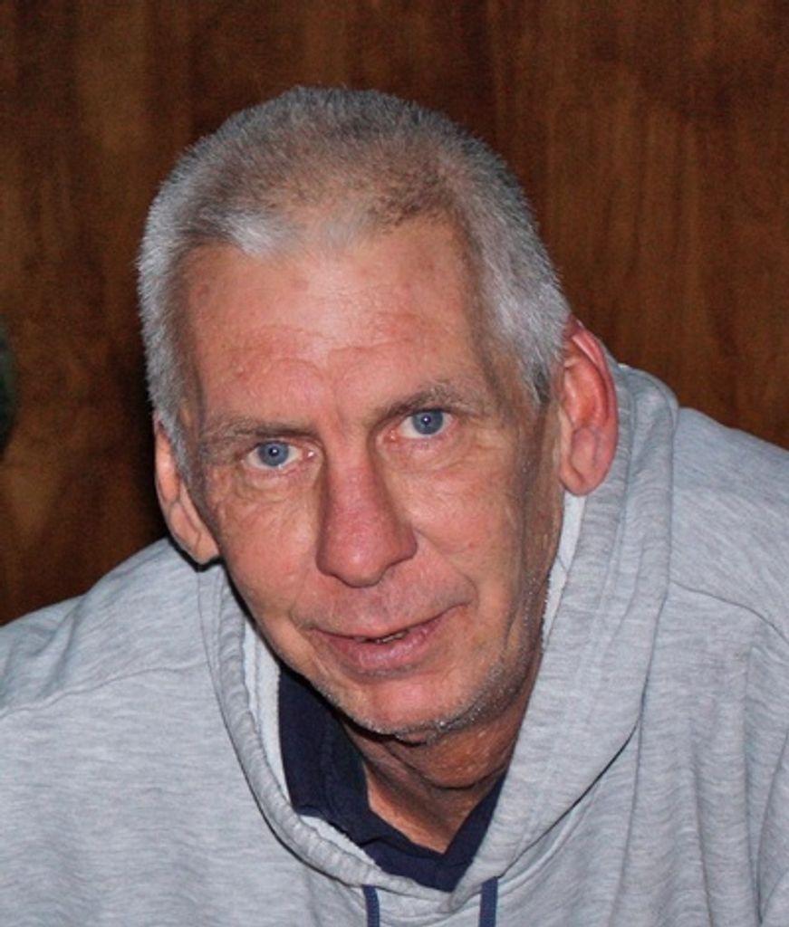 John Douglas Holmes Profile Photo