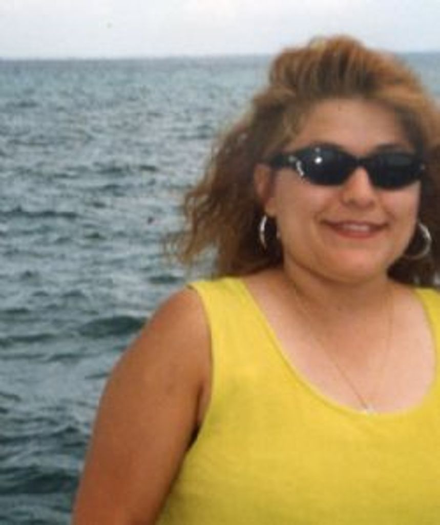 Ann Muniz Profile Photo
