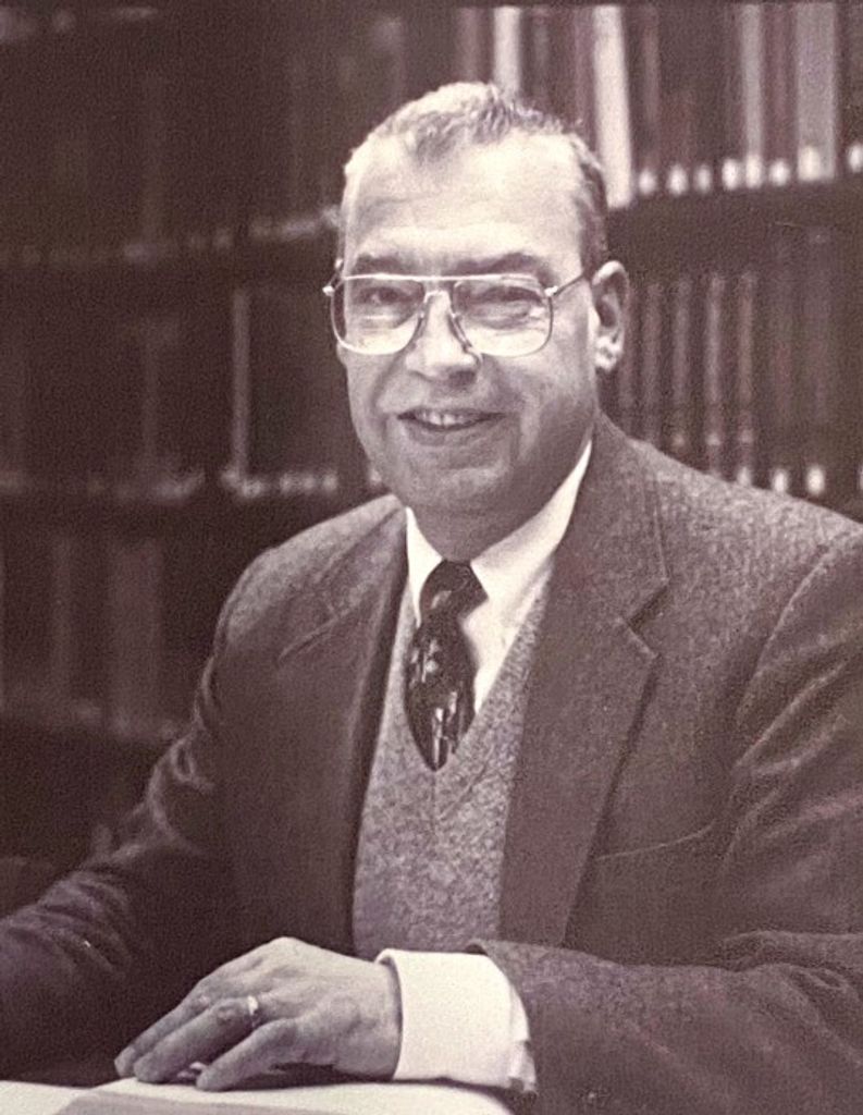 Dr. Richard Wakulat Jr.