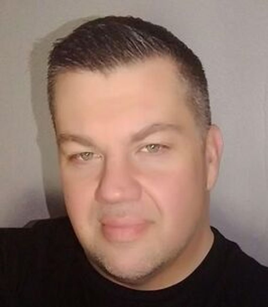 Joshua Davis Profile Photo