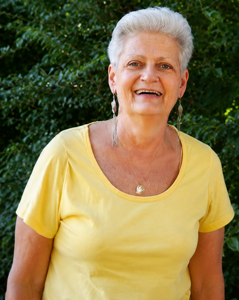 Sherry Easterling Moss