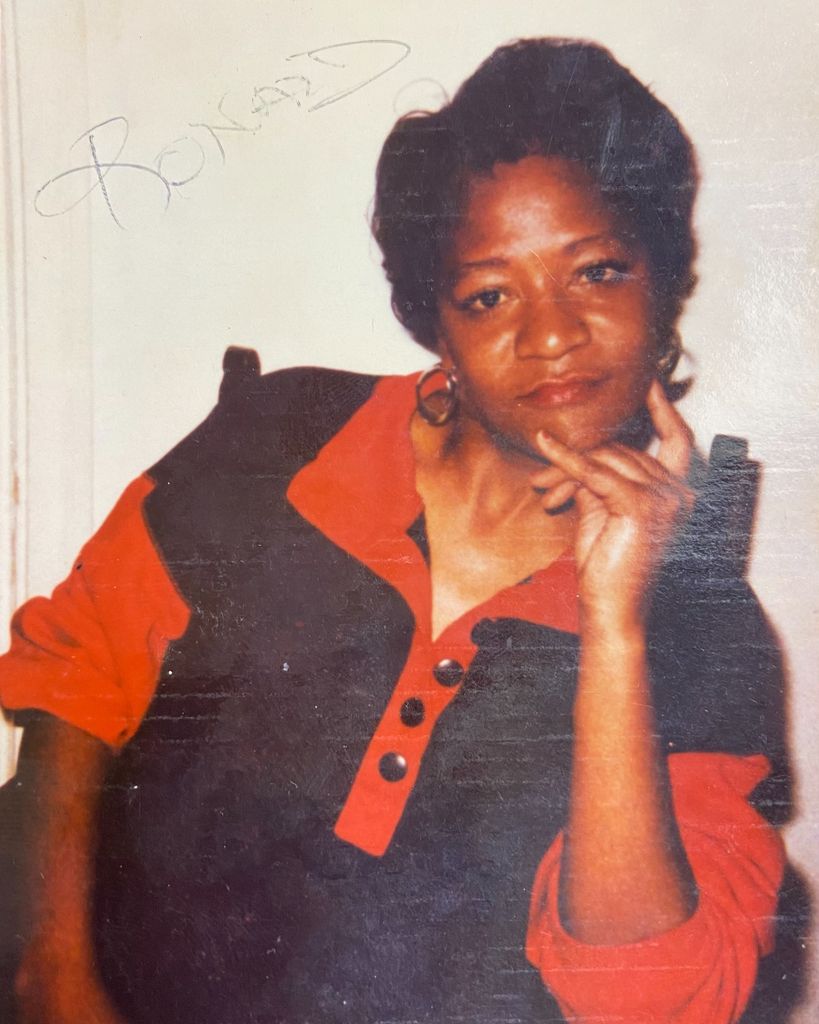 Debra Lois Roberson Profile Photo