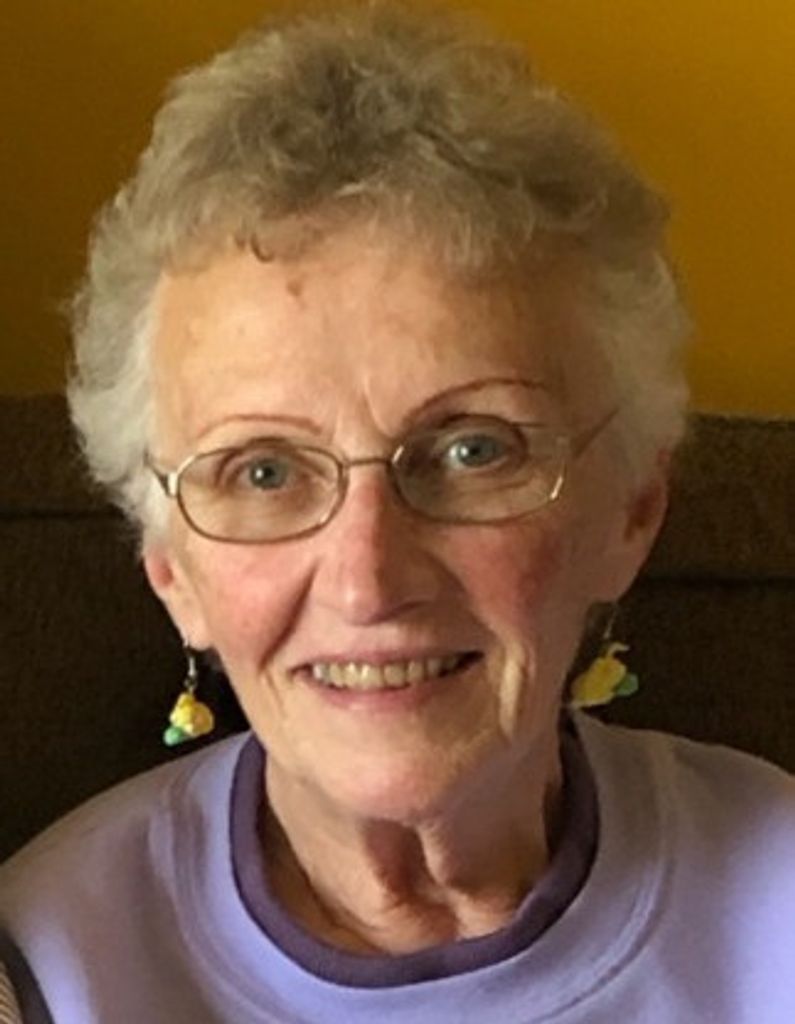 Donna M. (Kneiert)  Behselich