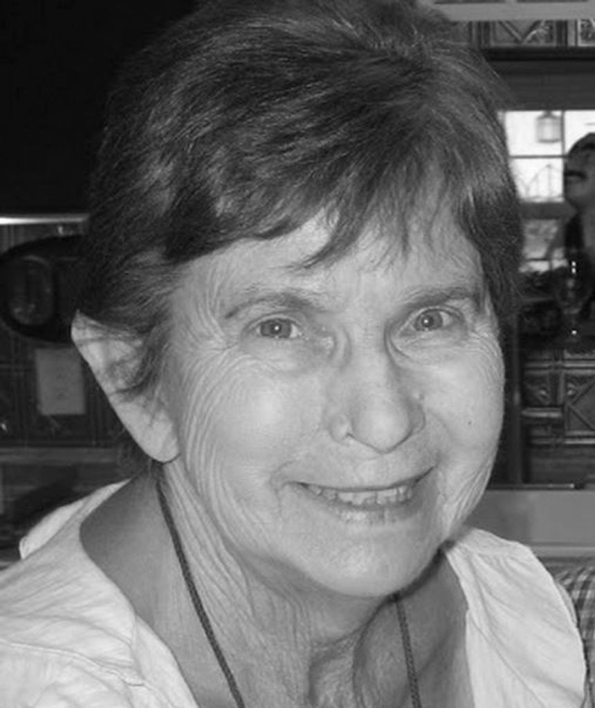 Linda Gayle (Hitson)  Lee