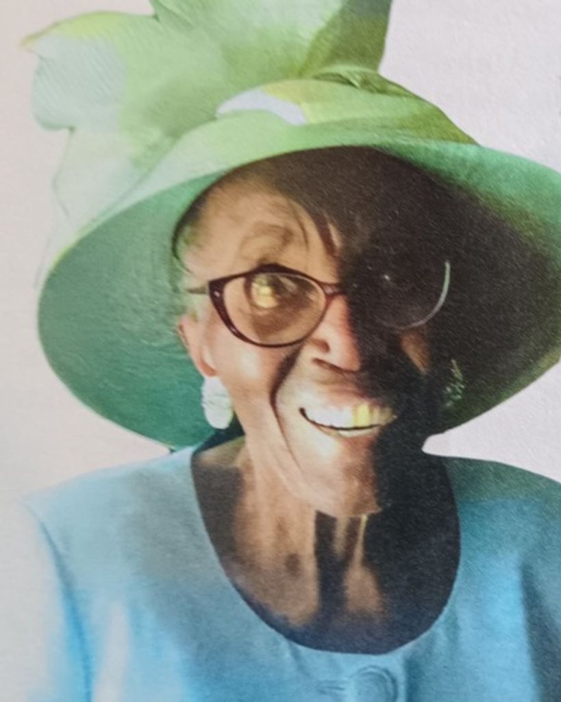 Clara Ola Mack Profile Photo