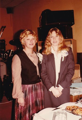 Carolyn J. (Bergstrom)  Bohl photo gallery thumbnail 37 of 133