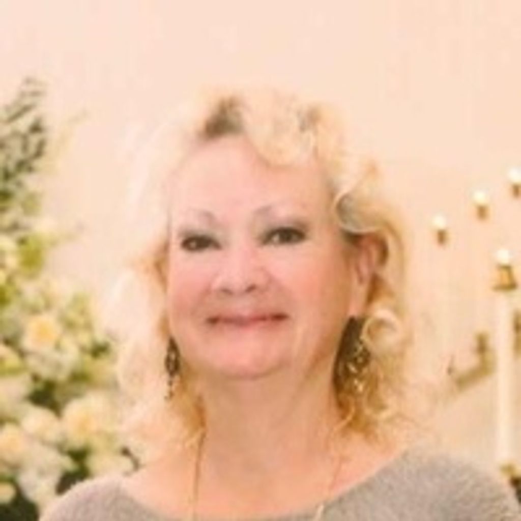 Lynda  Ruth Smith