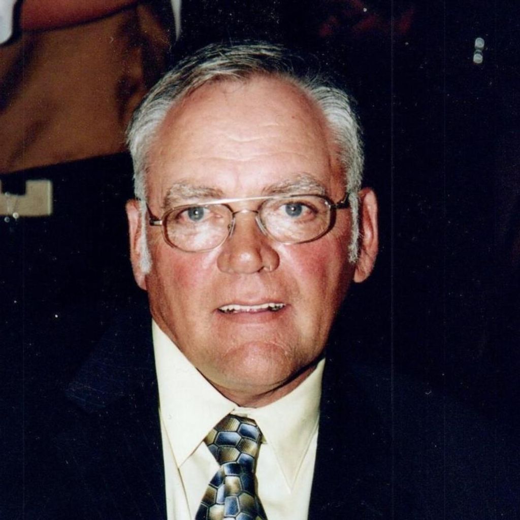 Robert Eugene "Bob" Muir