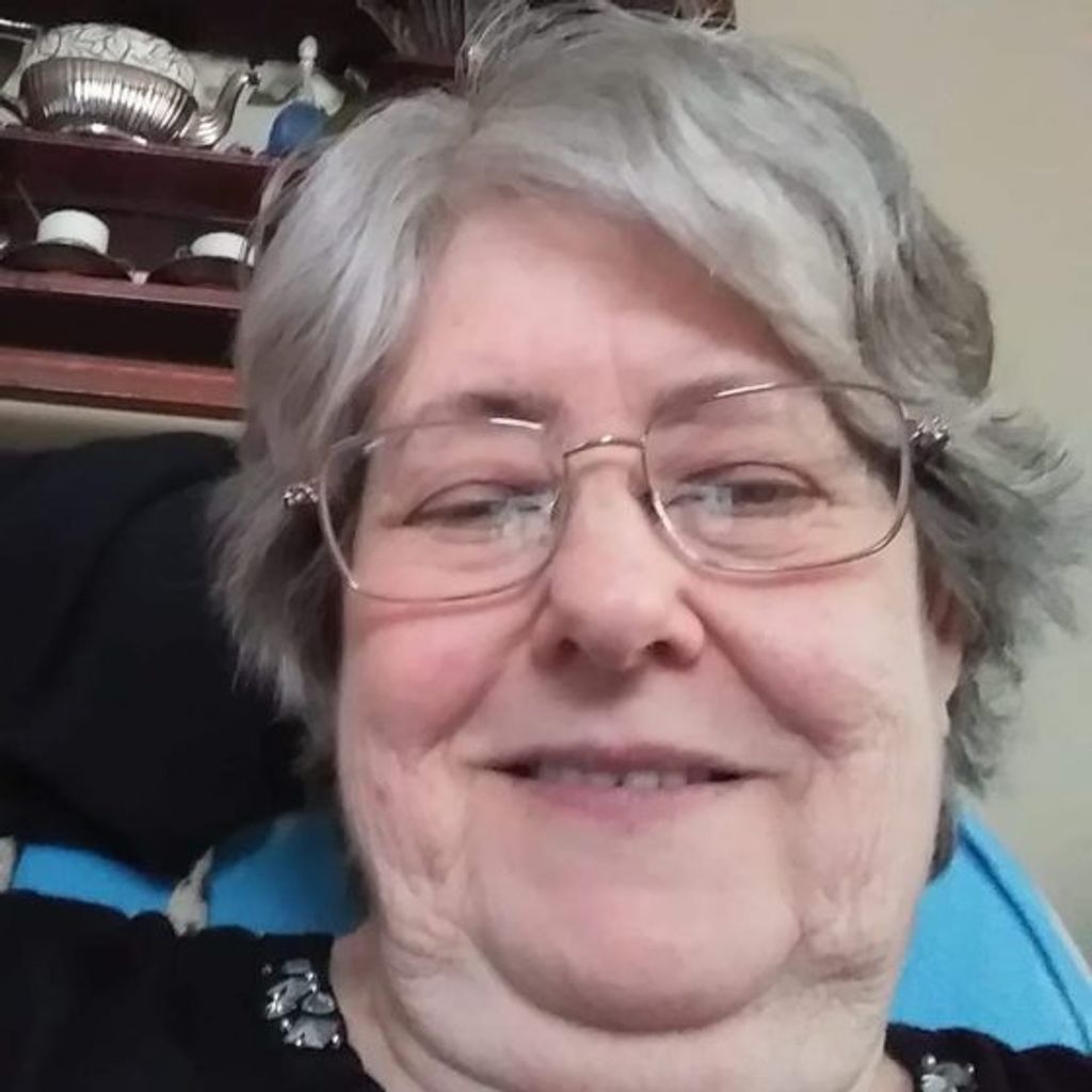 Linda Benton