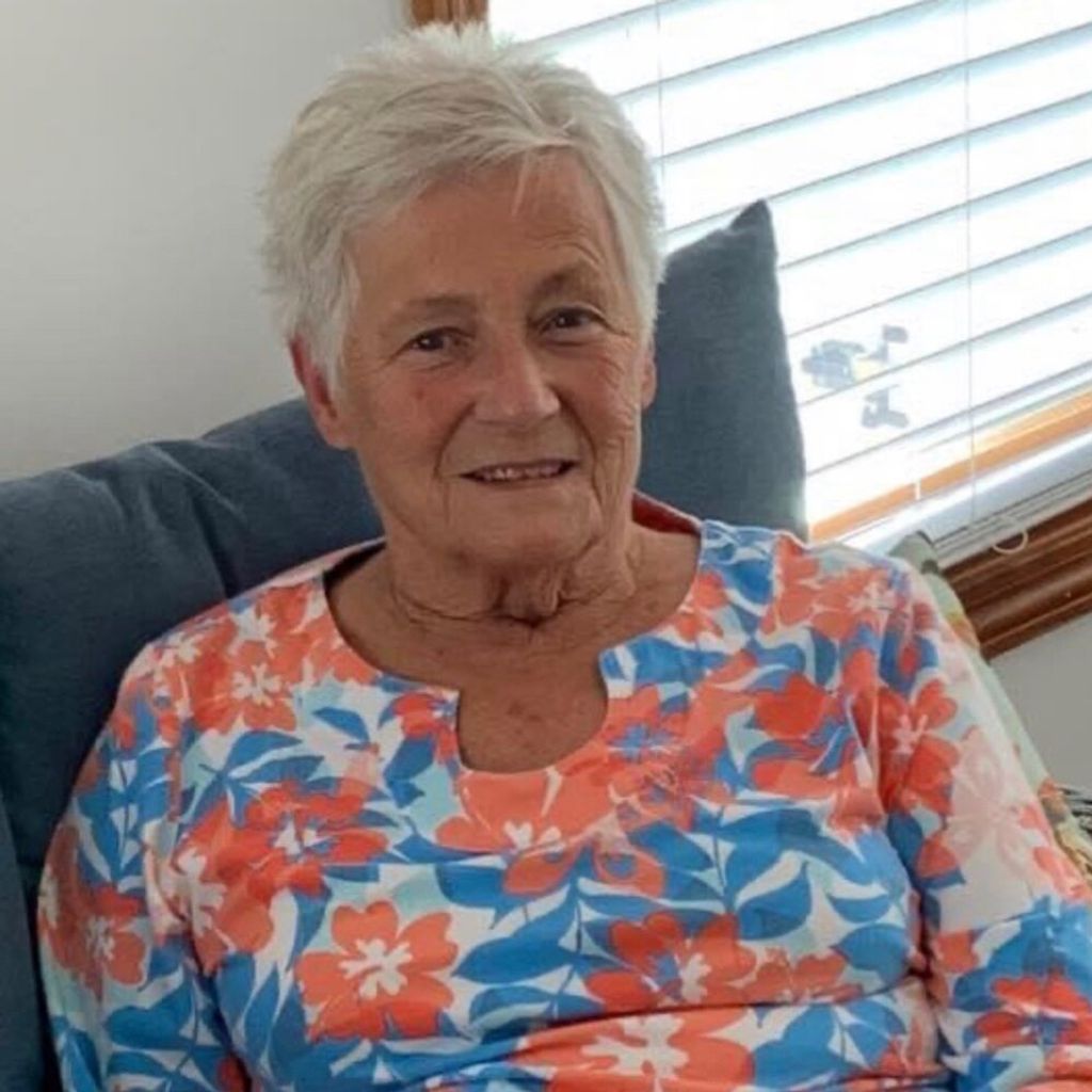 Linda Surace Profile Photo