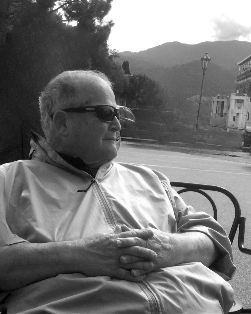Douglas Crosbie Profile Photo
