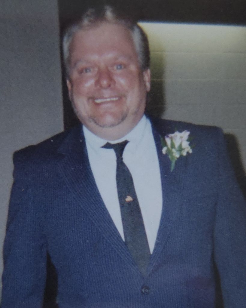 Paul Robert Hintz Profile Photo