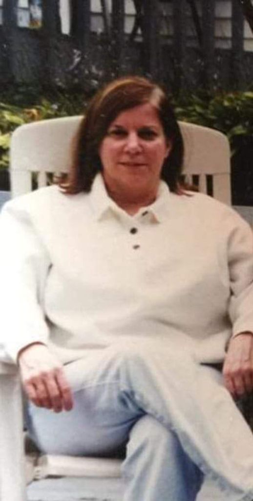 Teresa Diamond Regel Profile Photo