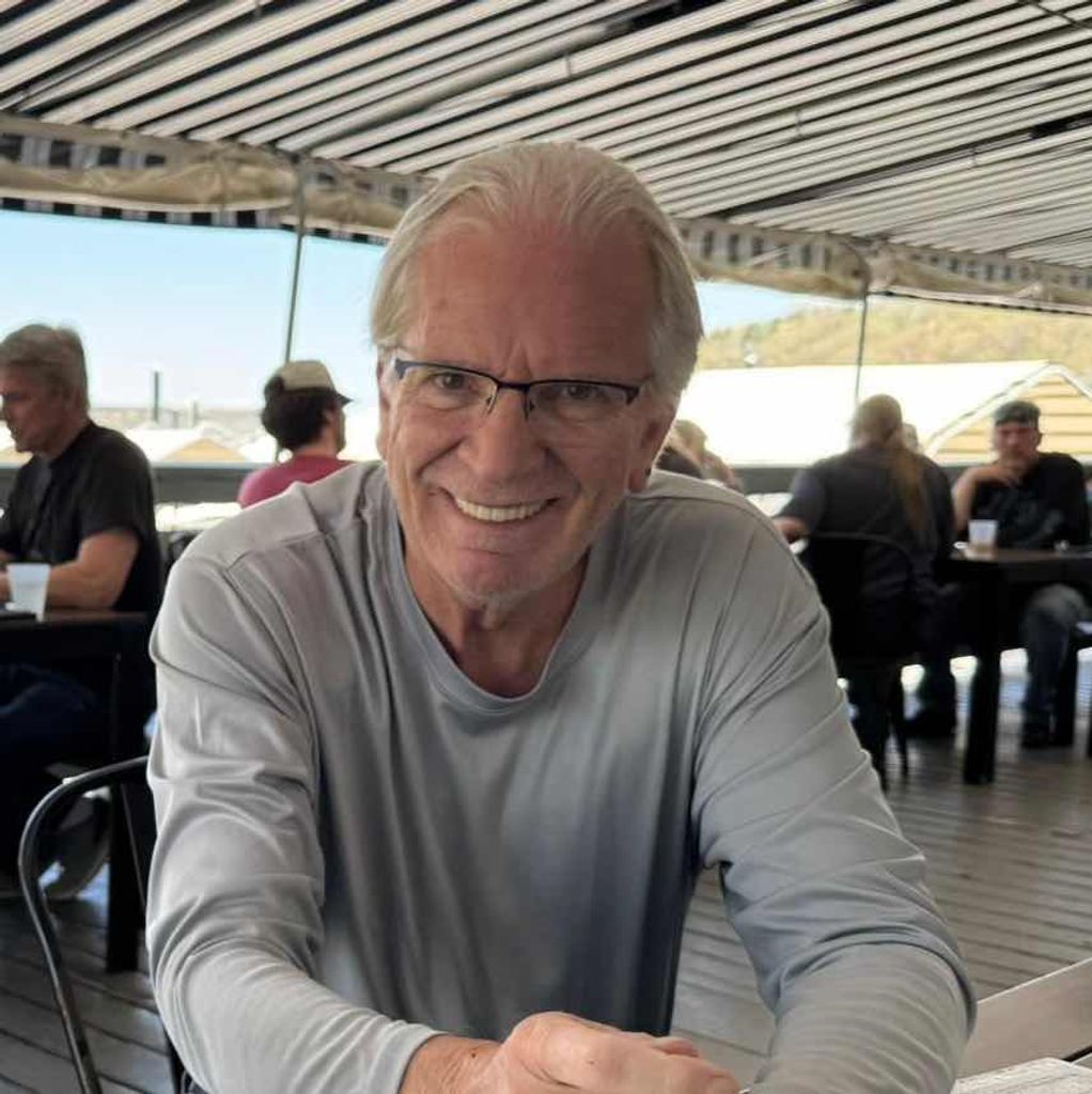 Mark Thomas McKiernan Profile Photo