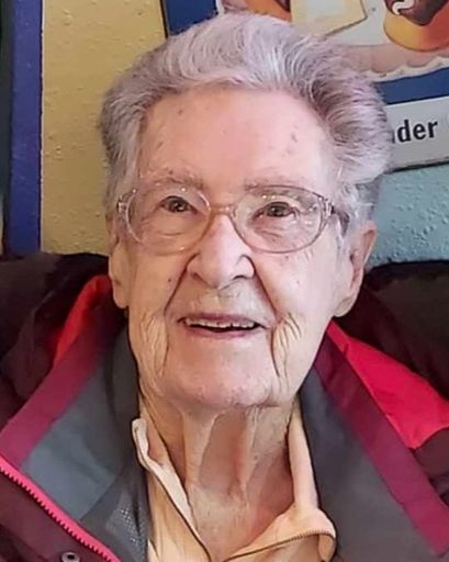 Shirley Mae Hoffer's obituary image