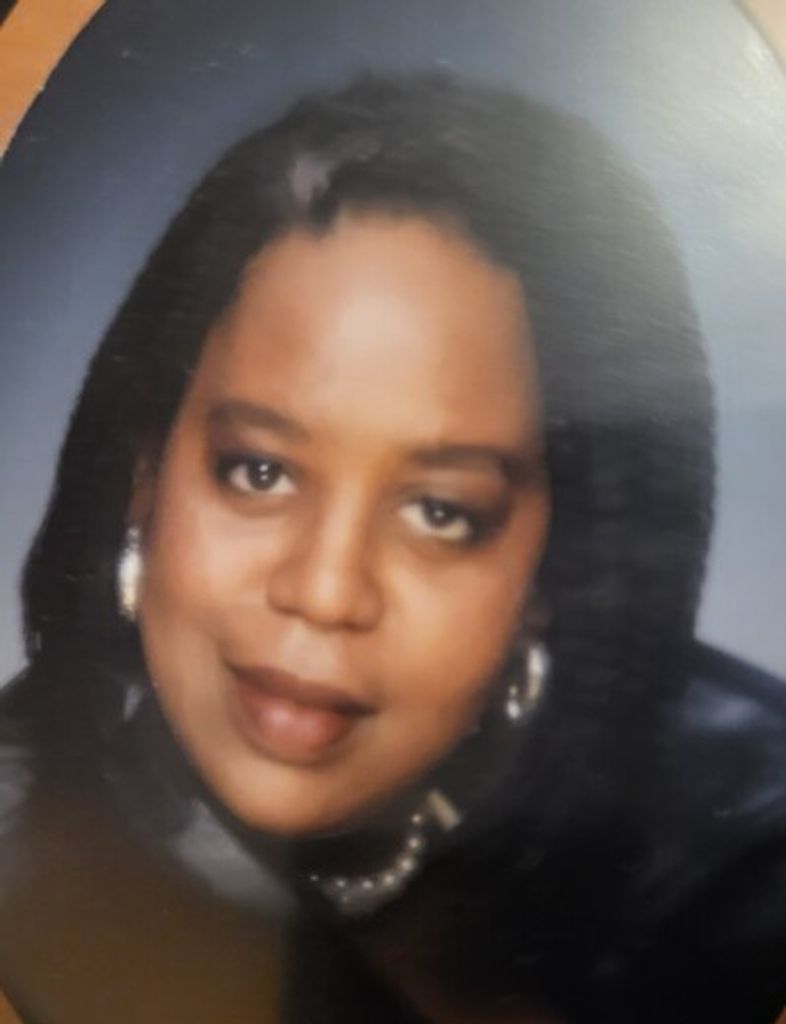 Pamela Lee Profile Photo