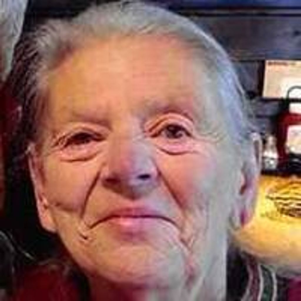 Loretta E Kwiatkowski